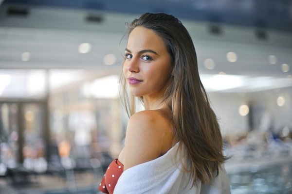 Secrets essentiels pour concevoir la serre d"intérieur parfaite pour faire fleurir vos orchidées